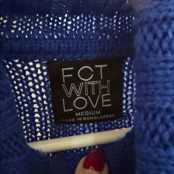 Beautiful Blue sweater 💙 - Picture 3 of 3